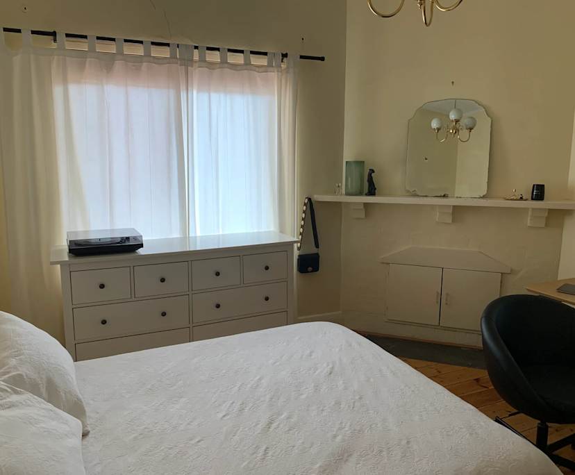 Unfurnished room in a share house