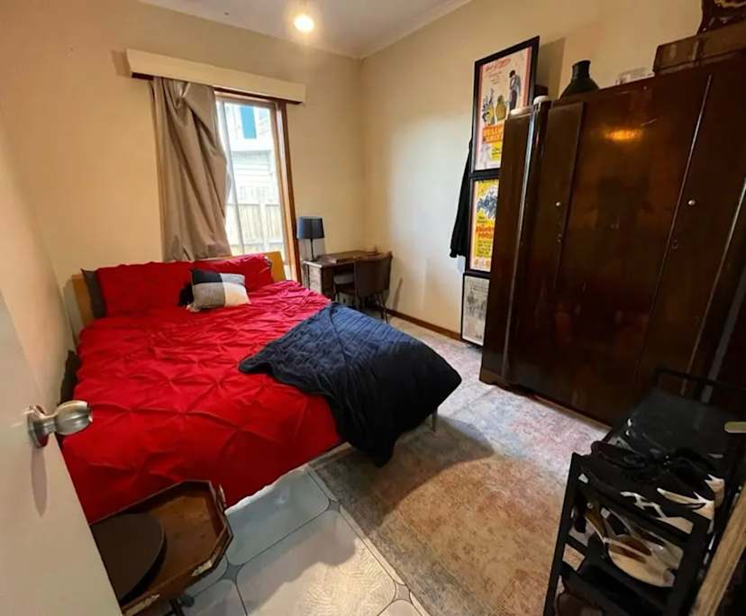 Unfurnished room in a share house