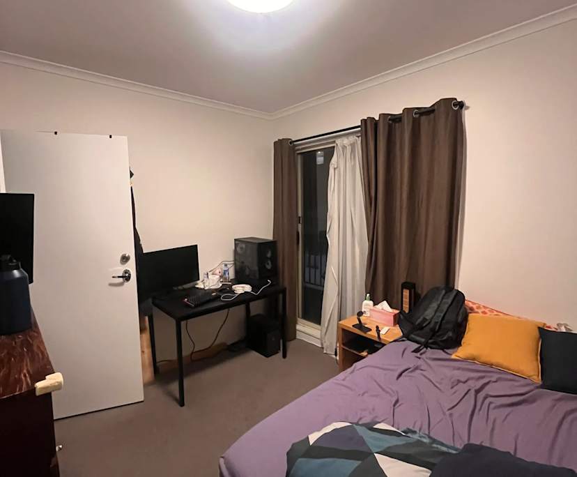 Unfurnished room with own bathroom