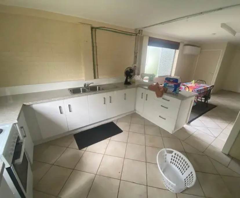 $500, Whole-property, 1 bathroom, Wynnum West QLD 4178