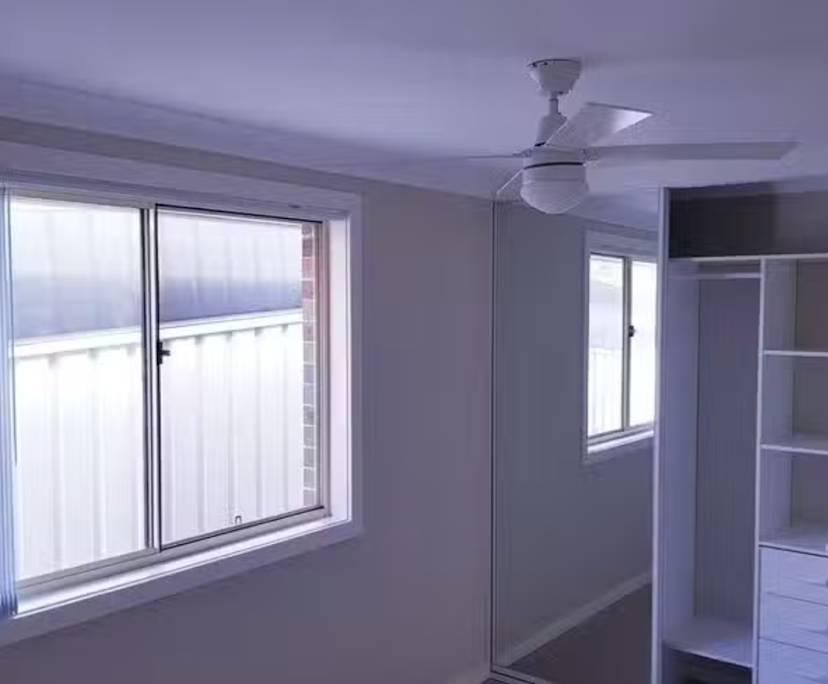 Room in a share house