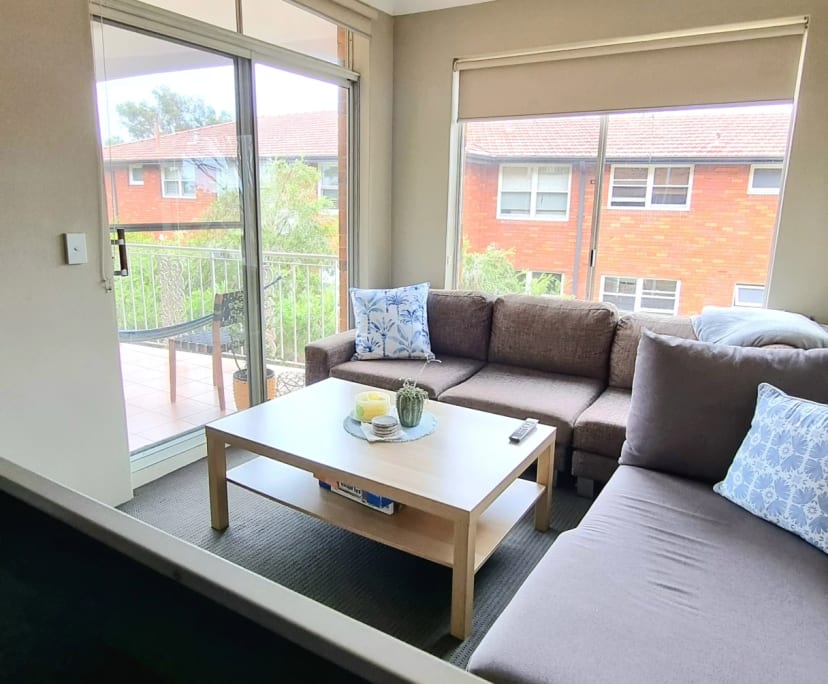 Furnished room in a flatshare