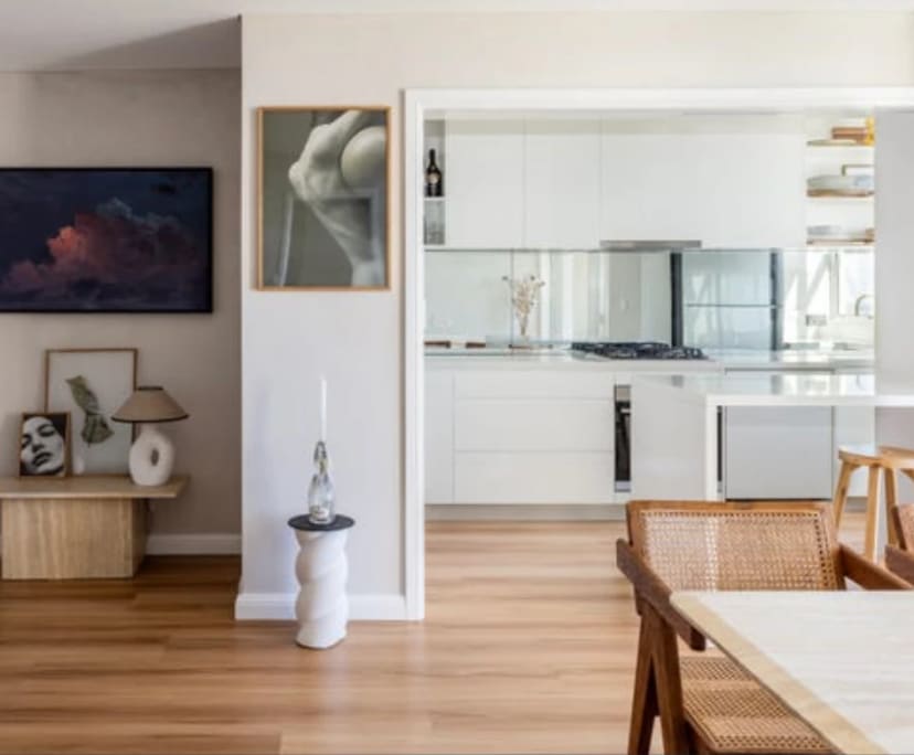 Furnished room in a flatshare