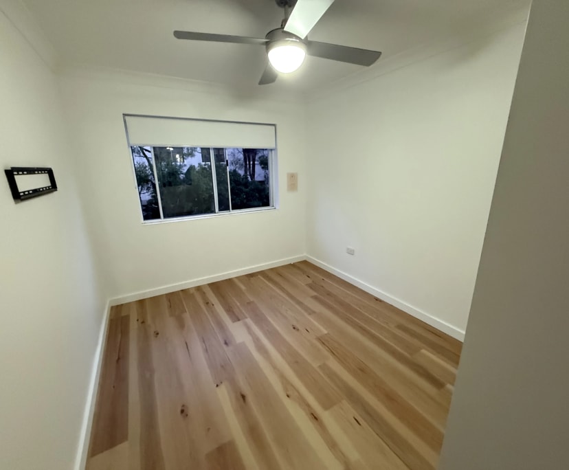 Unfurnished room with own bathroom