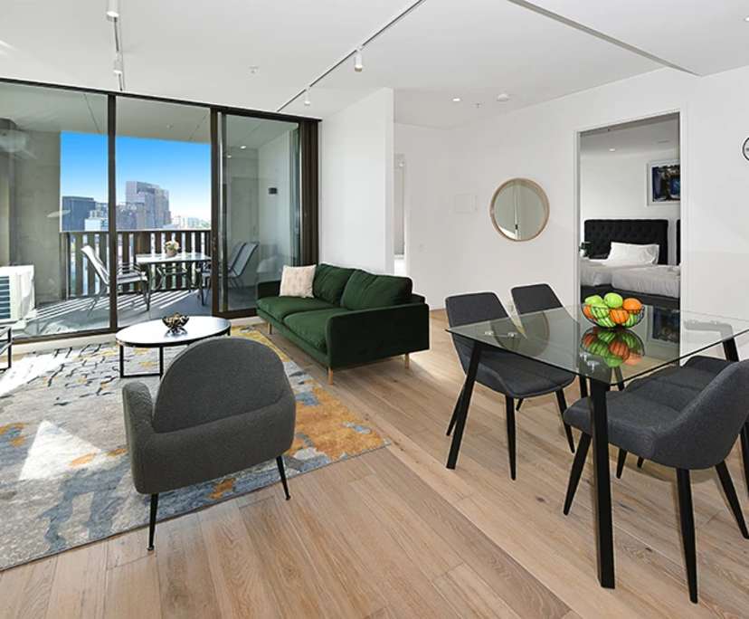 $1,050, Whole-property, 2 bathrooms, Melbourne VIC 3000