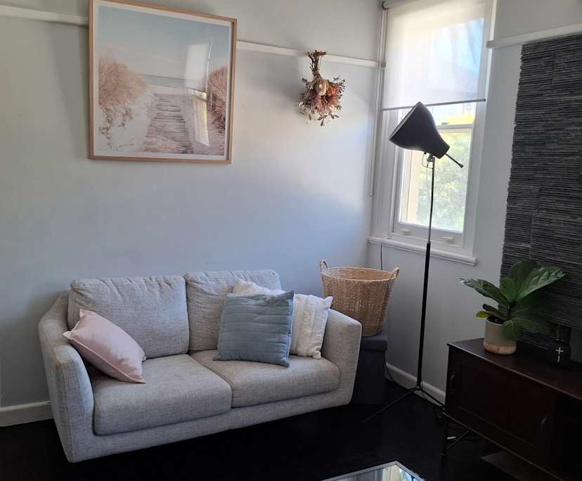 Unfurnished room in a flatshare