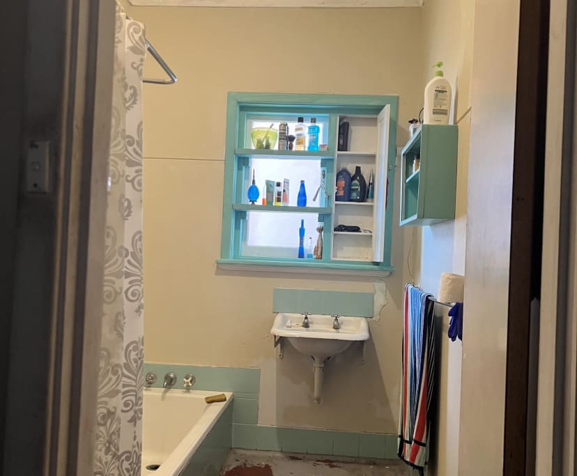 $350, Share-house, 3 bathrooms, Hamilton Hill WA 6163