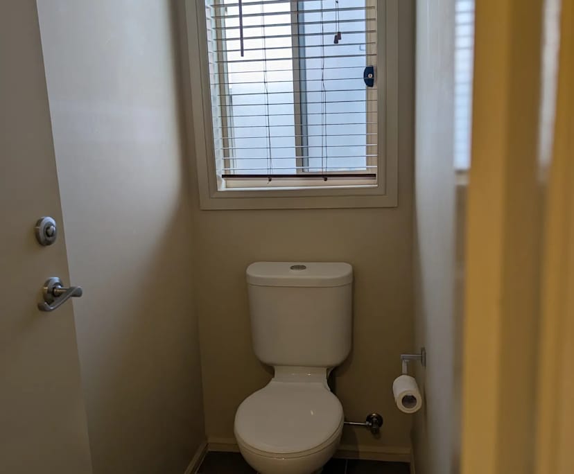 $210, Share-house, 3 rooms, Pakenham VIC 3810, Pakenham VIC 3810