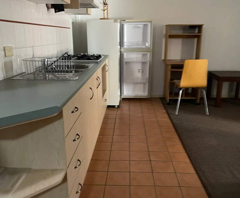 Whole property with 1 room for rent