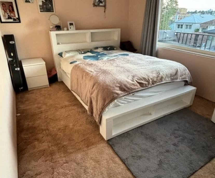 Whole property with 2 rooms for rent