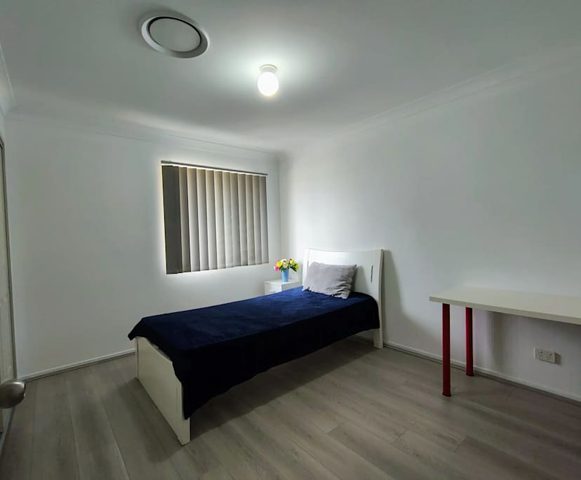 $300, Share-house, 2 bathrooms, Campbelltown NSW 2560