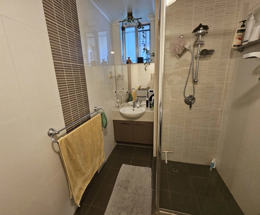 $350, Flatshare, 2 bathrooms, Paddington QLD 4064