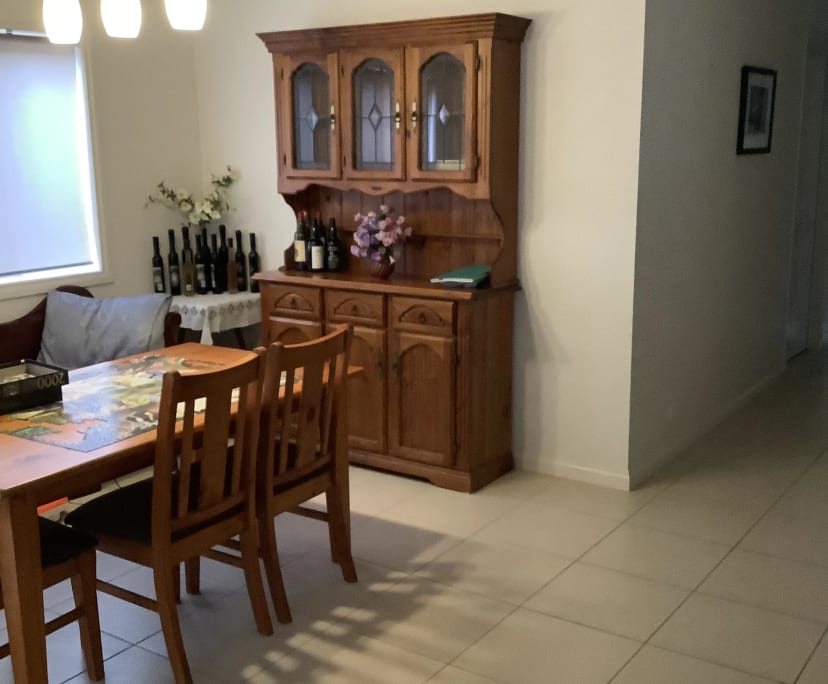 2 Rooms for Rent in Brooklyn Park, Adelaide 250,