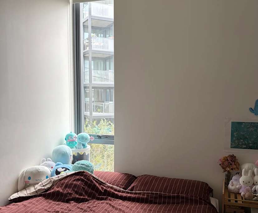 Unfurnished room with own bathroom