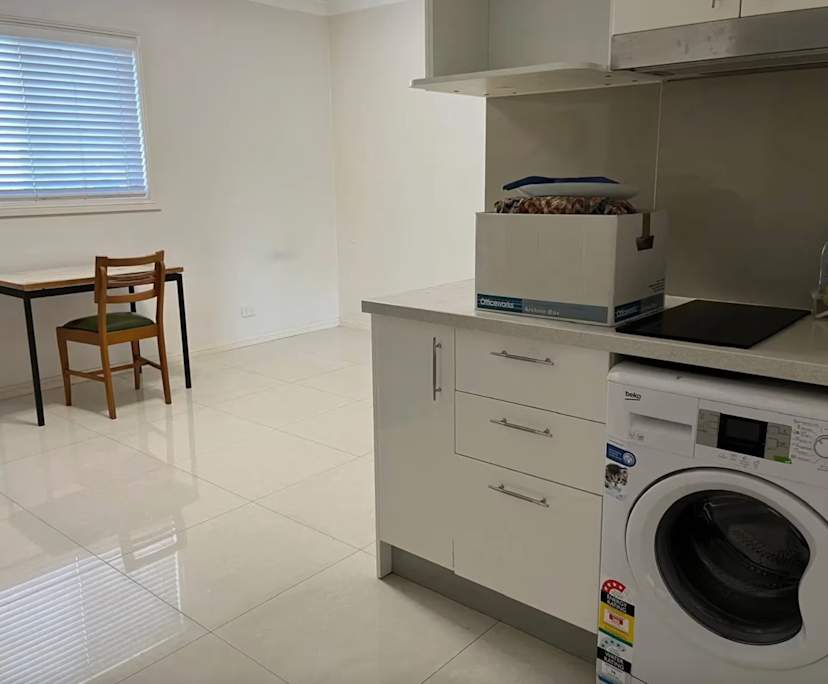 $350, Granny-flat, 1 bathroom, Fairfield West NSW 2165
