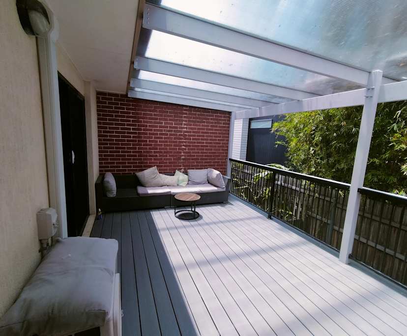 Whole property with 2 rooms for rent