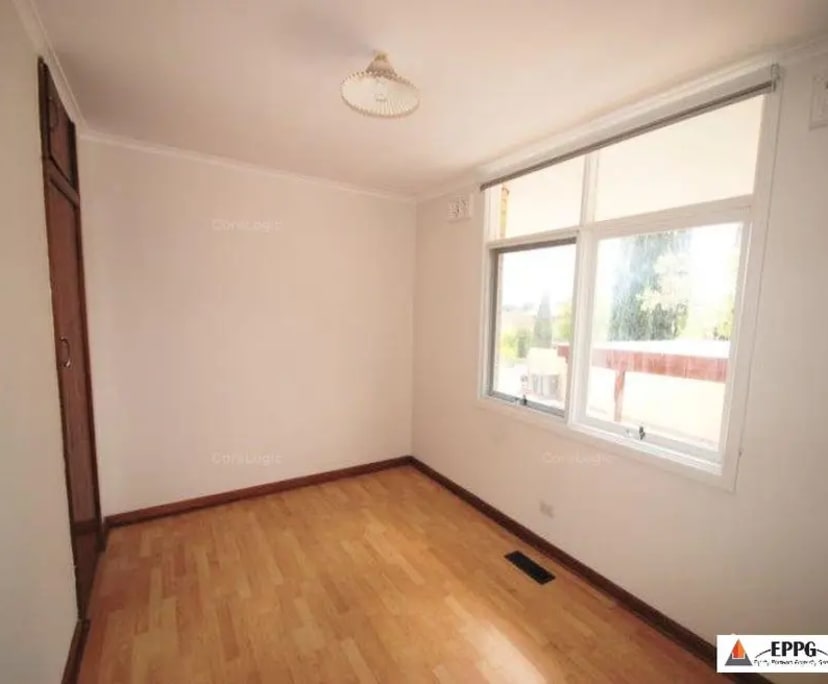 $210, Whole-property, 2 bathrooms, Chadstone VIC 3148