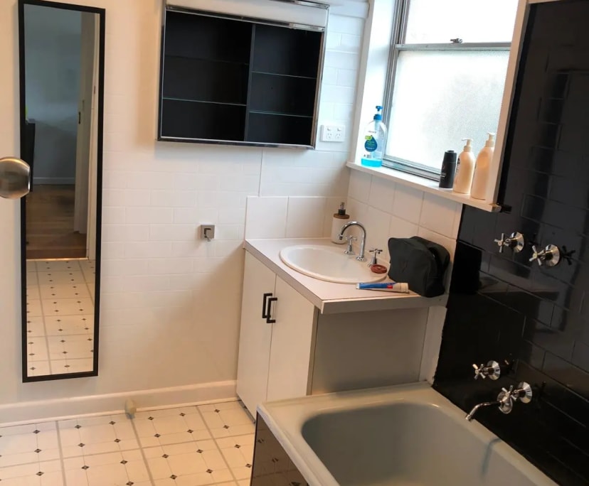 $250, Share-house, 3 bathrooms, Newcomb VIC 3219