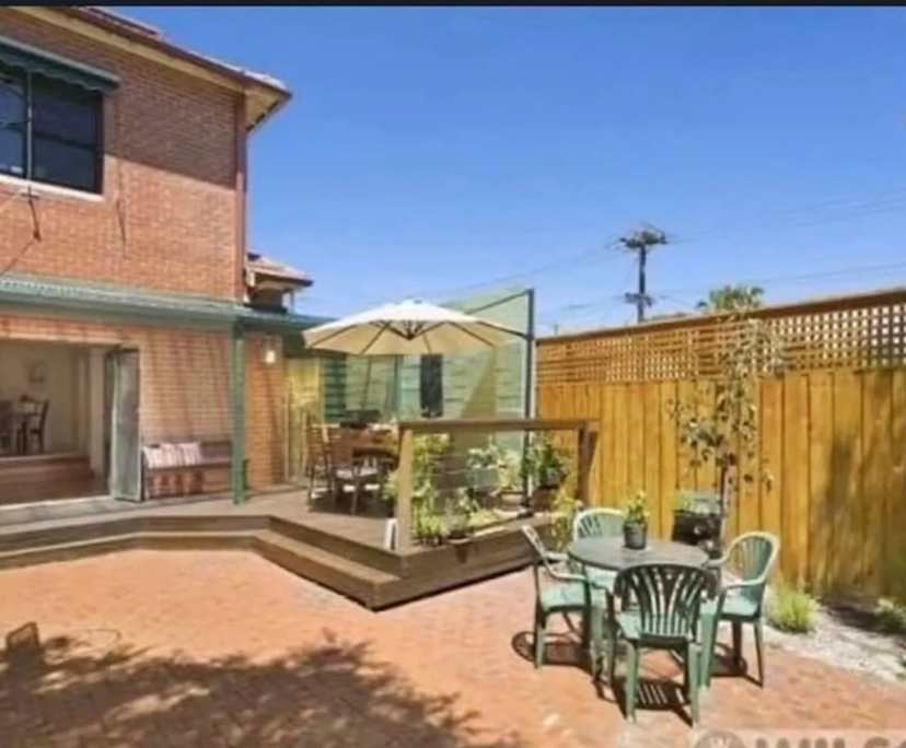 $330, Share-house, 5 bathrooms, Elsternwick VIC 3185