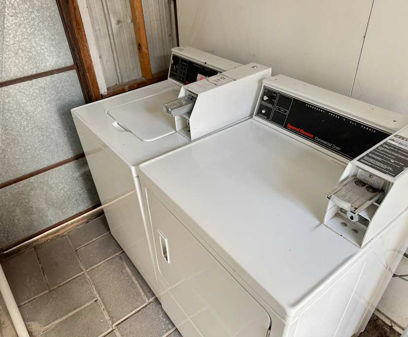 $750, Whole-property, 4 bathrooms, Balaclava VIC 3183