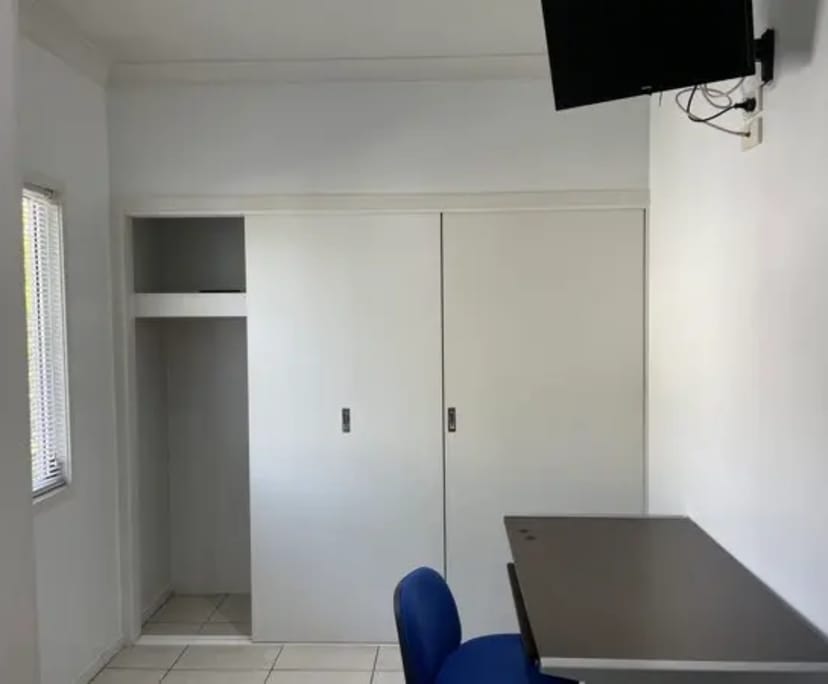 $310, Share-house, 5 bathrooms, Taringa QLD 4068