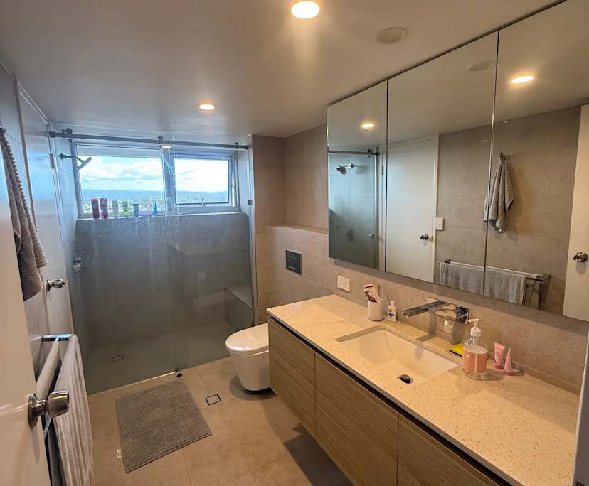 Furnished room with own bathroom