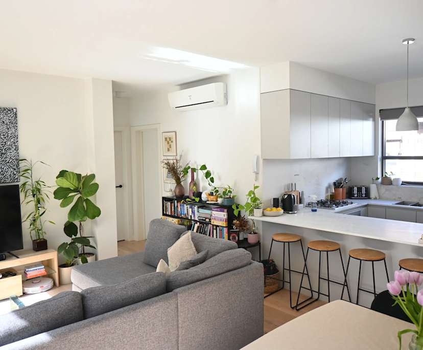 Whole property with 2 rooms for rent