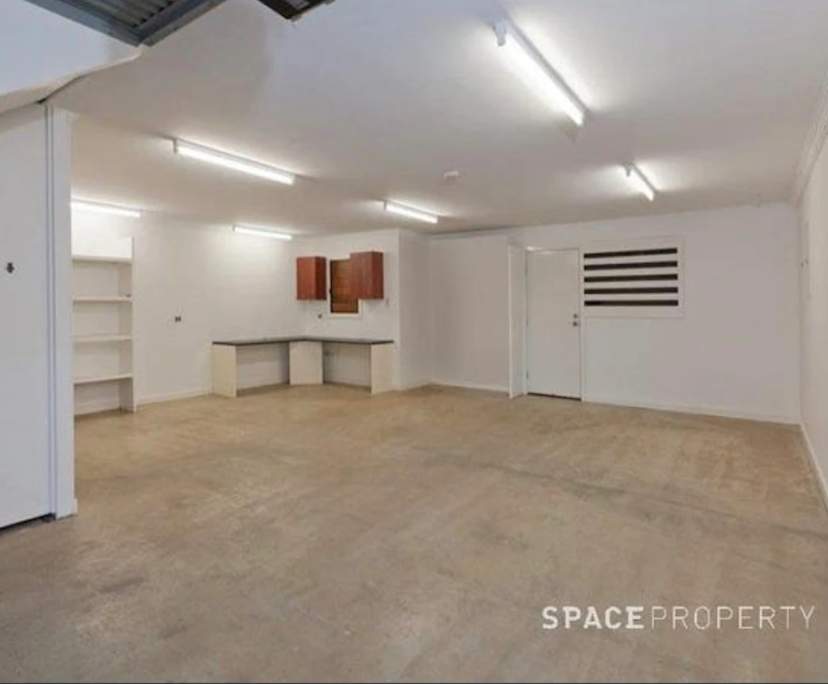 $220, Share-house, 4 bathrooms, Red Hill QLD 4059