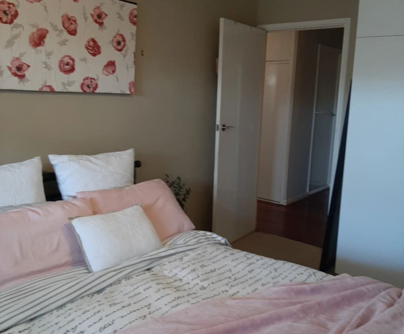 Room in a share house