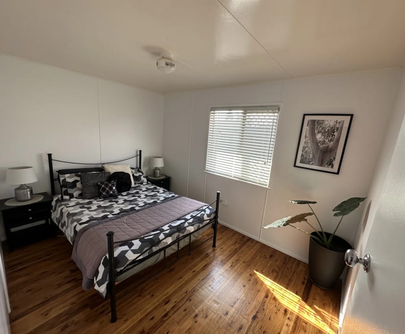 Room in a share house