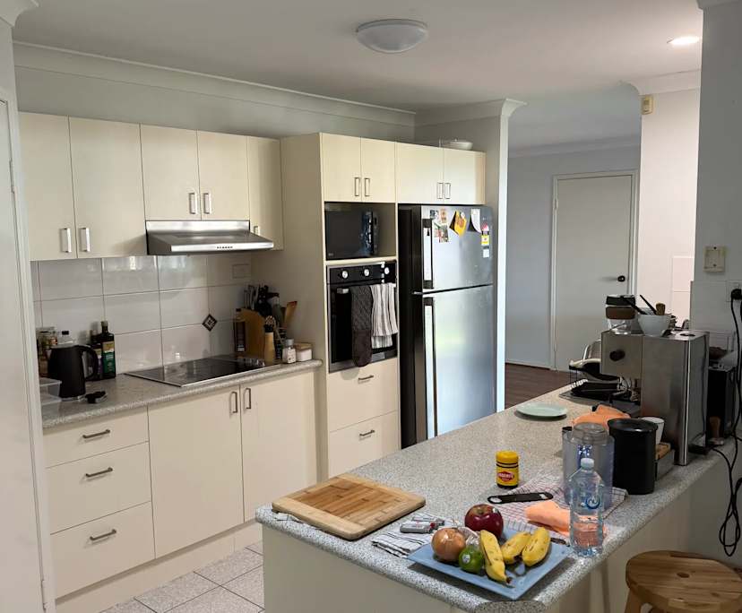 Unfurnished room with own bathroom