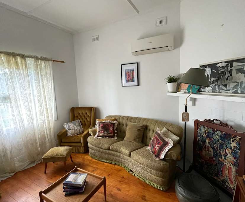 Unfurnished room in a share house