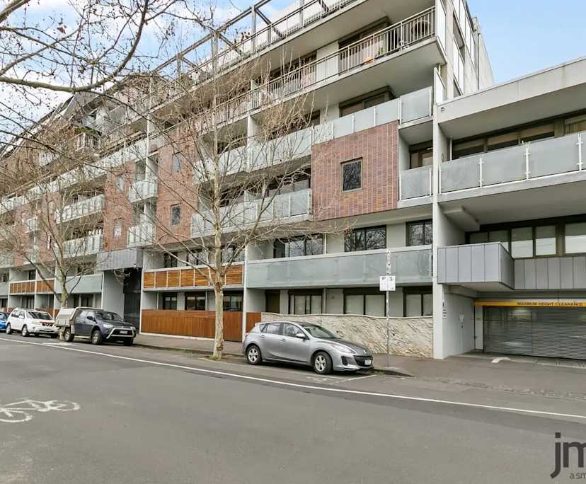 Whole property with 2 rooms for rent