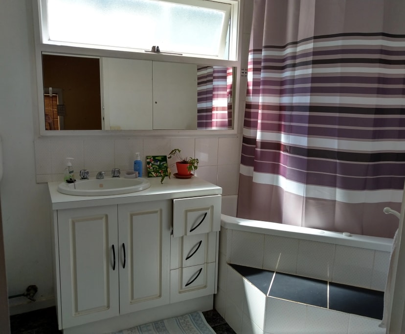 $190, Share-house, 3 bathrooms, Spotswood VIC 3015
