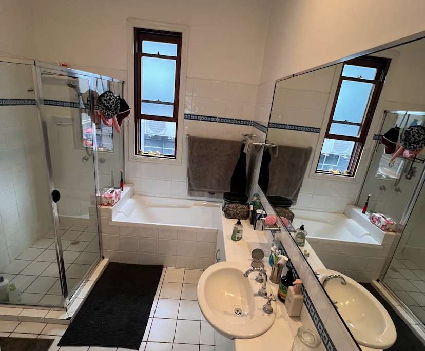 $400, Share-house, 3 bathrooms, New Farm QLD 4005