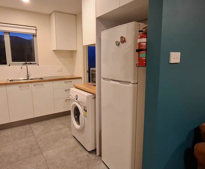 $225, Homestay, 2 bathrooms, Kingston TAS 7050