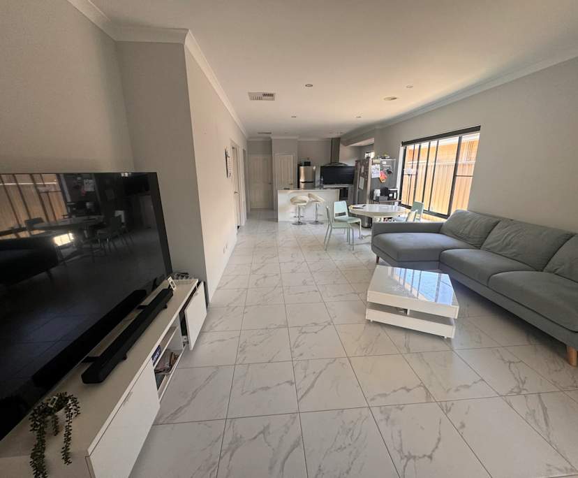 $250, Share-house, 4 bathrooms, Success WA 6164