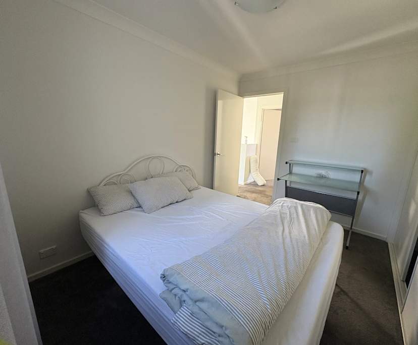 Room in a share house