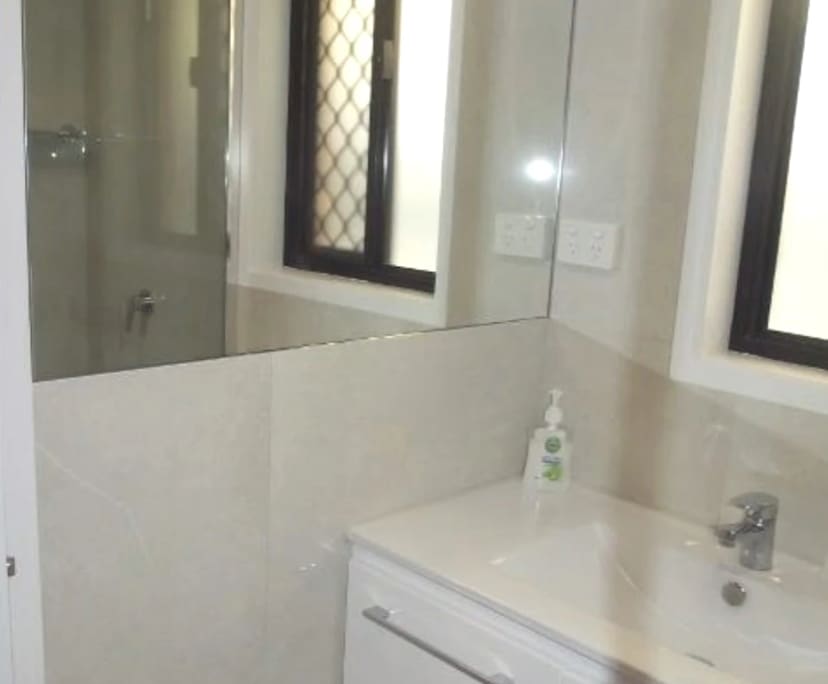 Room in a share house