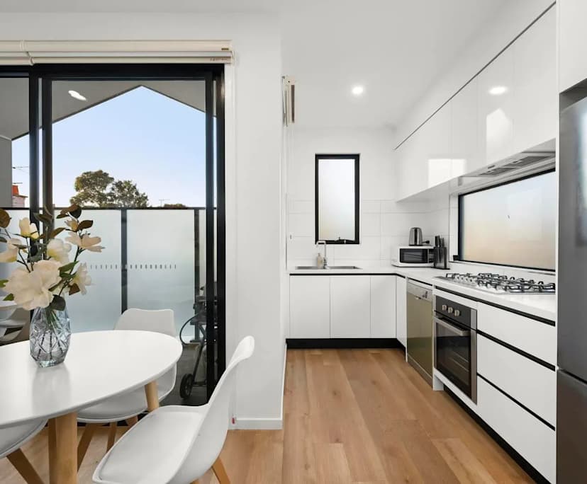 $350, Share-house, 3 bathrooms, Flemington VIC 3031