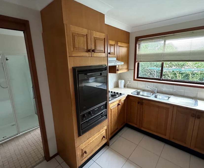 $1,350, Share-house, 5 bathrooms, Bexley NSW 2207