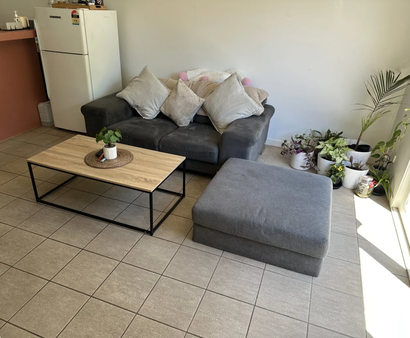 Room in a share house