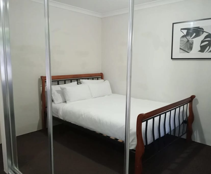 $300, Share-house, 6 bathrooms, Saint James WA 6102