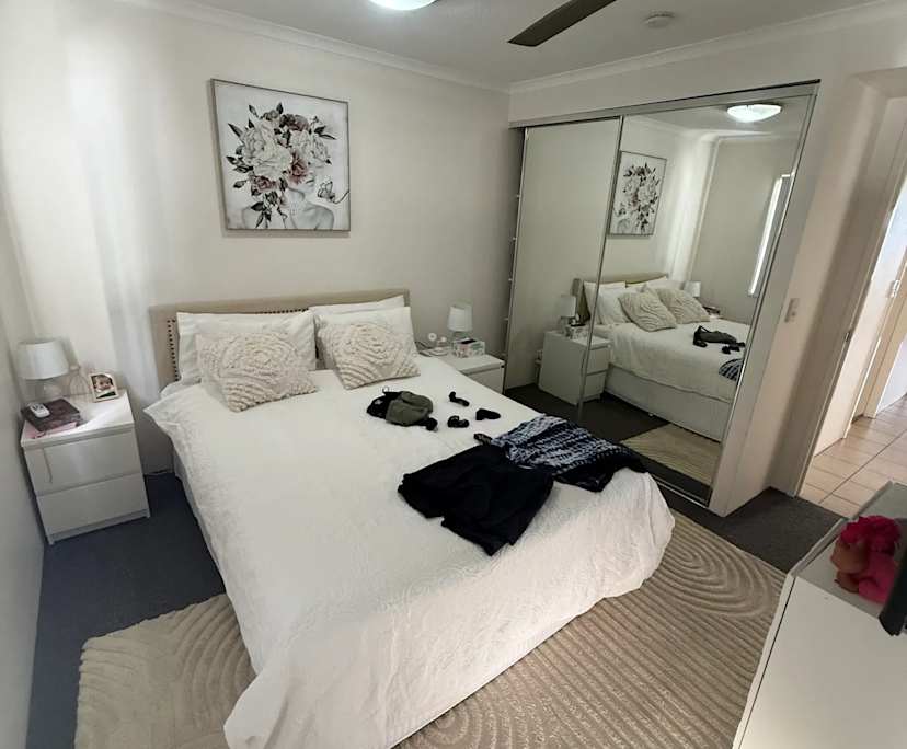 Furnished room with own bathroom