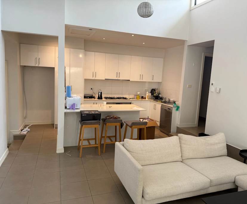 Furnished room in a share house
