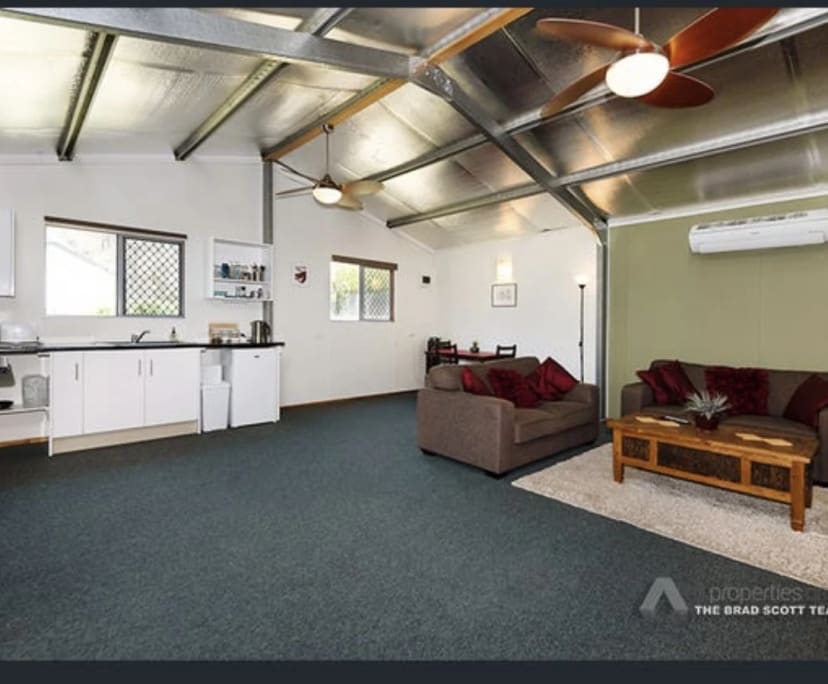 Granny Flat for Rent in Tamborine, Gold Coast 350...