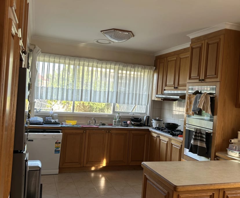 Room in a share house