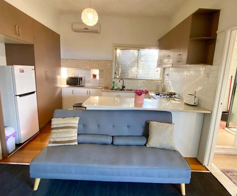 $550, 1-bed, 1 bathroom, Yarraville VIC 3013