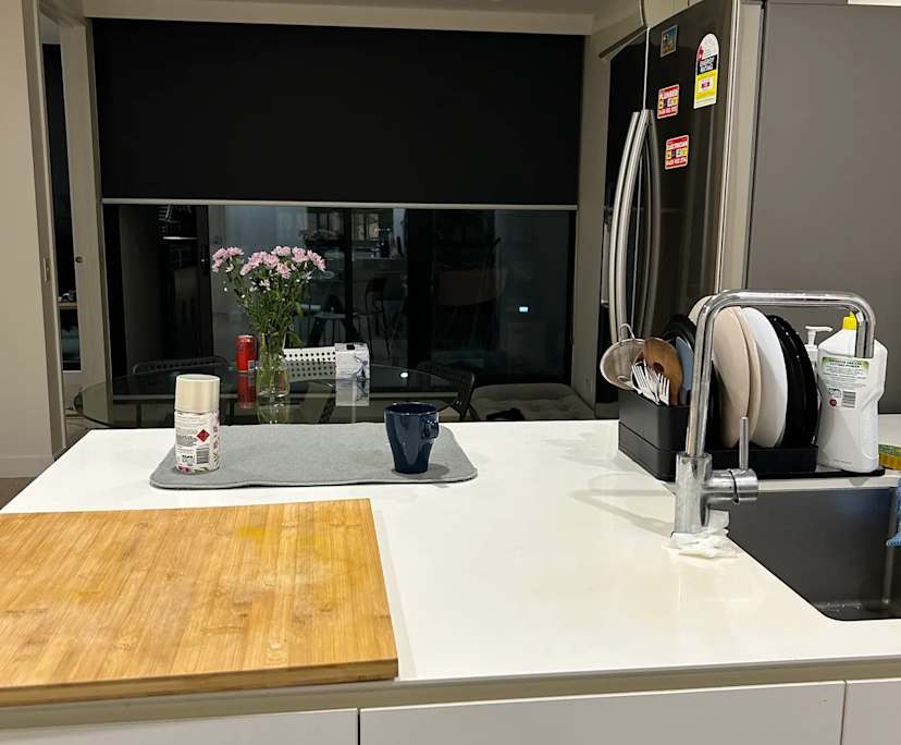 Furnished room in a flatshare