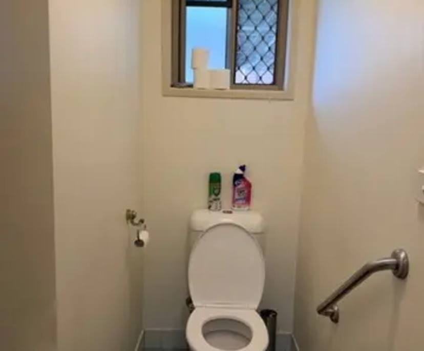 $300, Share-house, 3 bathrooms, Allenstown QLD 4700